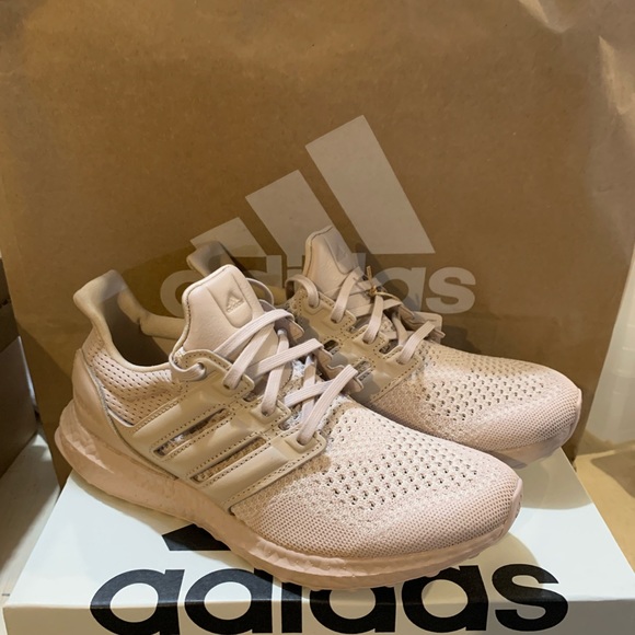 adidas UltraBOOST 1.0 DNA Wonder Taupe - Picture 8 of 10